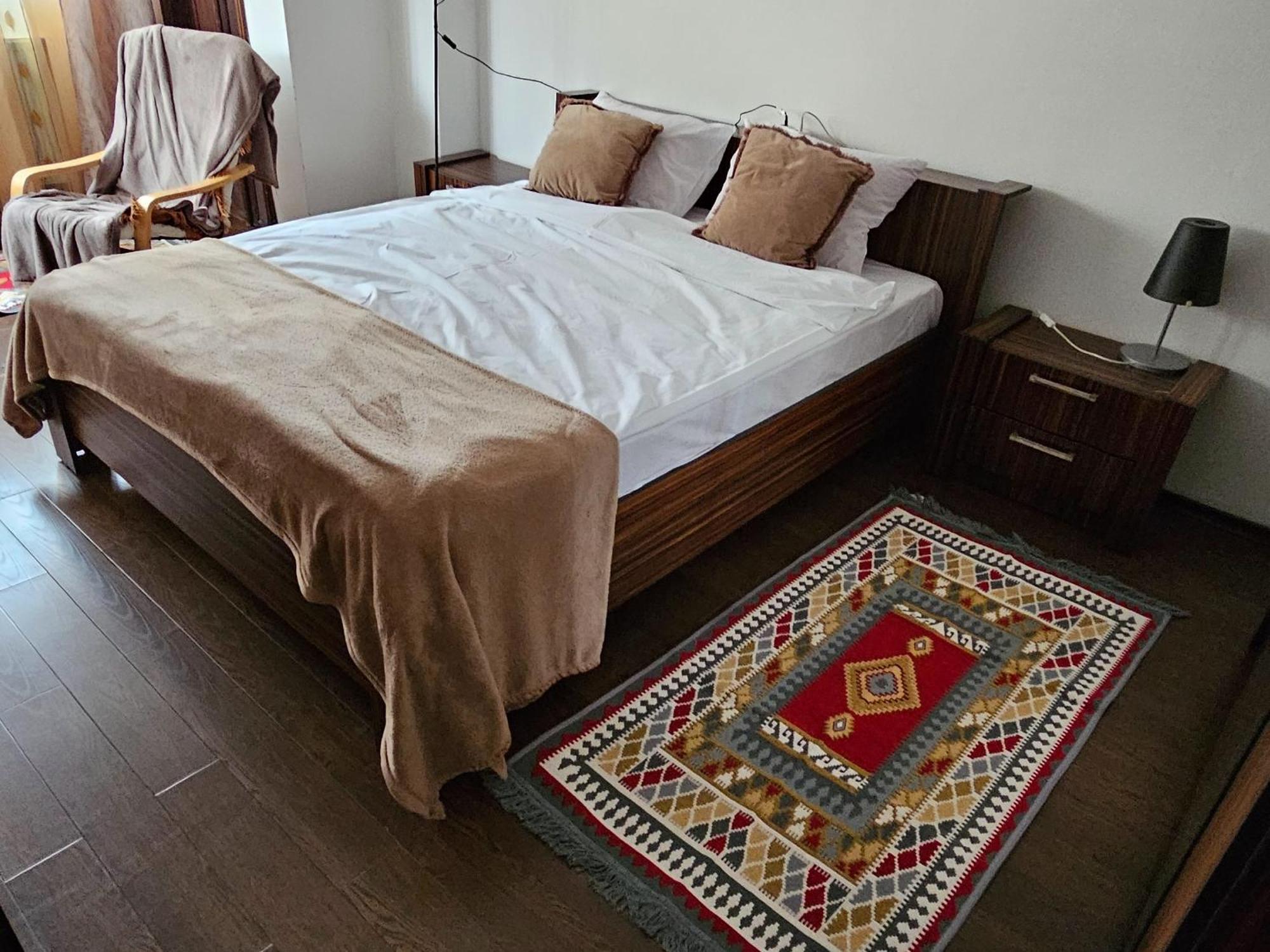 Apartment Garii *